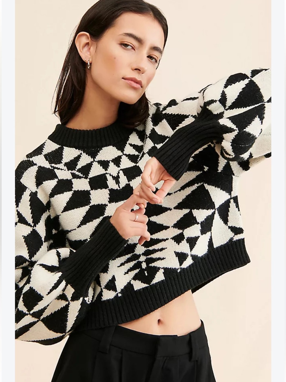 Farm Rio Women's Deco Knit Sweater Size Large Crop Black White Abstract - Picture 9 of 9